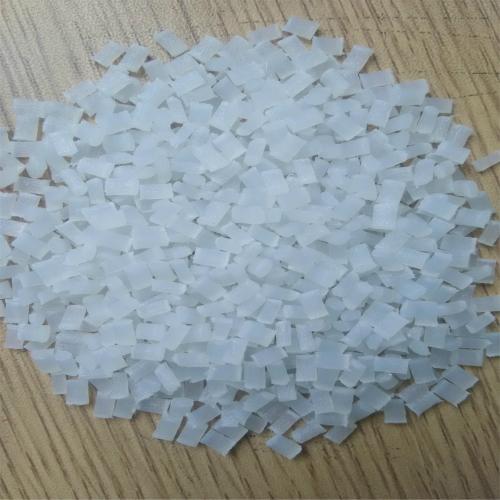 大牌再掀風云,Prada在推再生尼龍產品